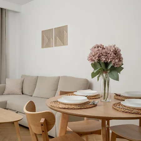 Stylowy W Odcieniach Bezu Balkon & Parking By Renters *