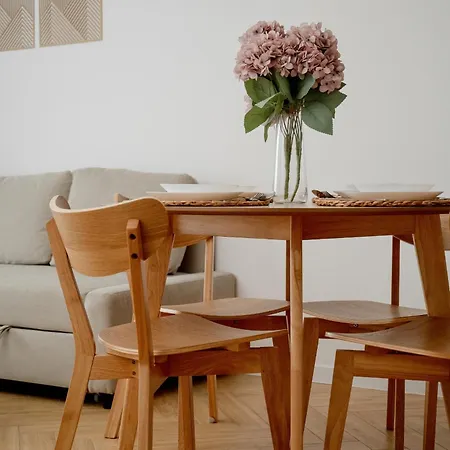 Stylowy W Odcieniach Bezu Balkon & Parking By Renters Wroclaw