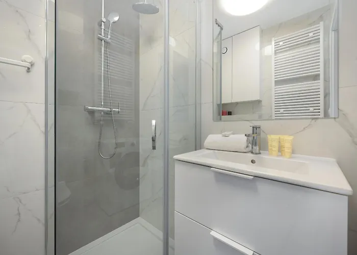 Apartment Stylowy W Odcieniach Bezu Balkon & Parking By Renters *