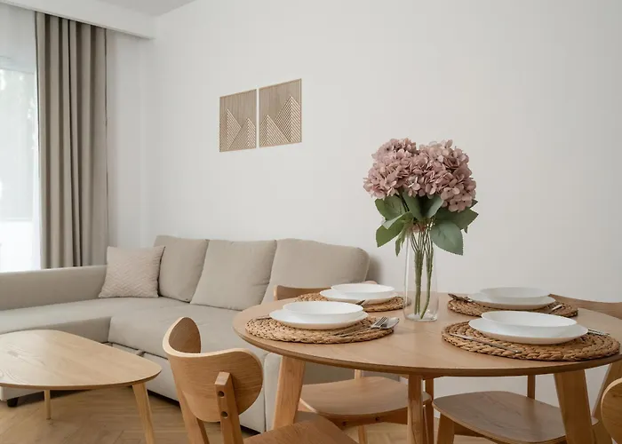 Stylowy W Odcieniach Bezu Balkon & Parking By Renters *